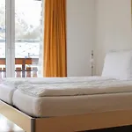 アパート Chateau