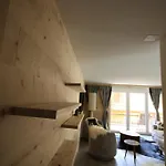 アパート Chateau