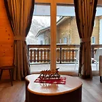 アパート Chateau *